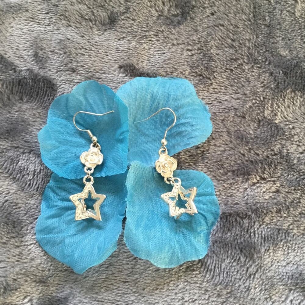 Silver Twinkle Star Earrings